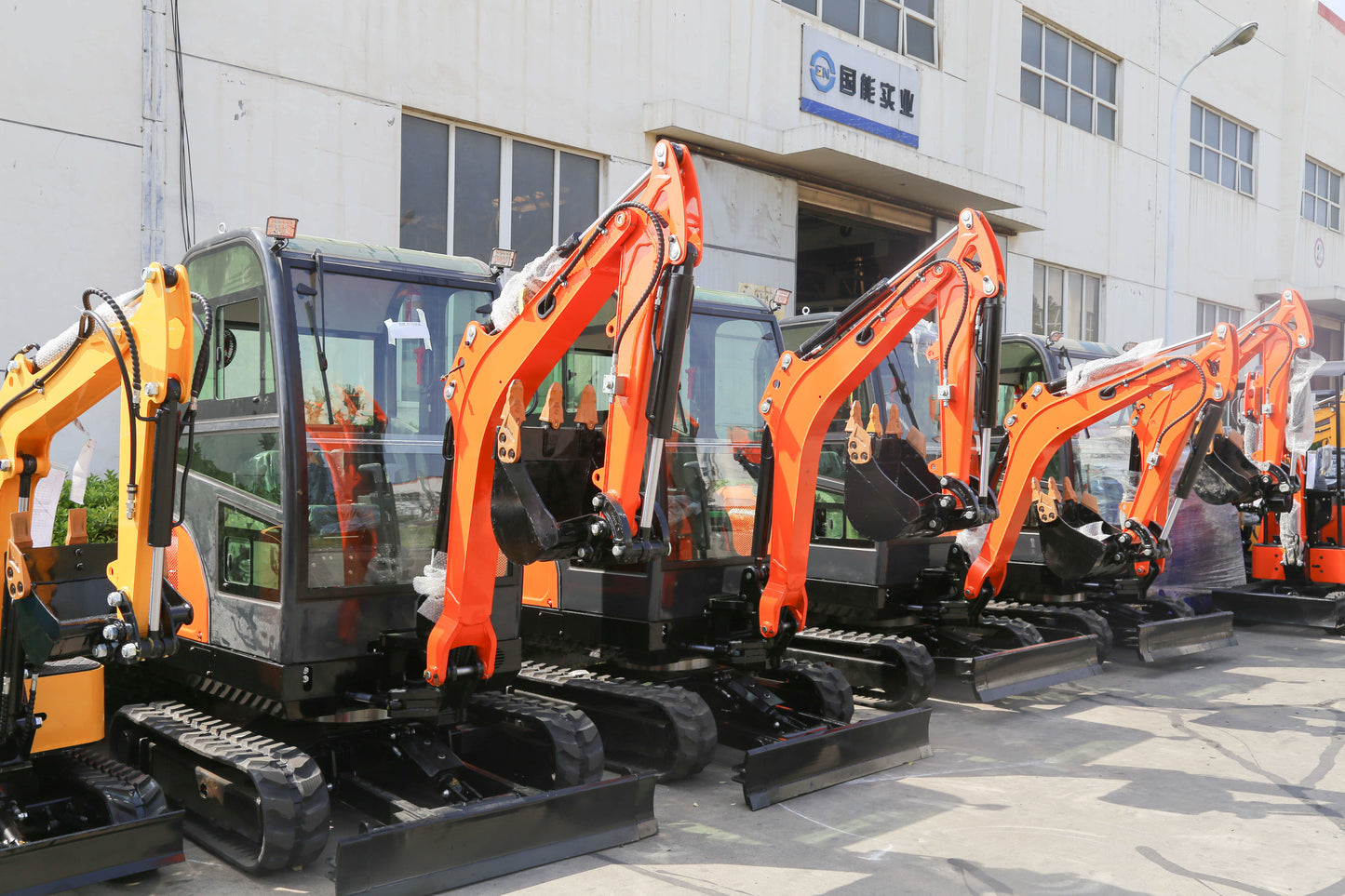 2.5 tonne excavator